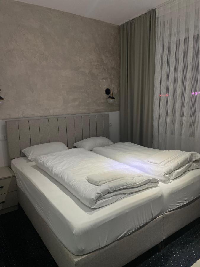 Gastpark Hotel Манхинг Экстерьер фото