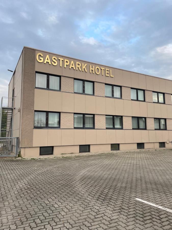Gastpark Hotel Манхинг Экстерьер фото
