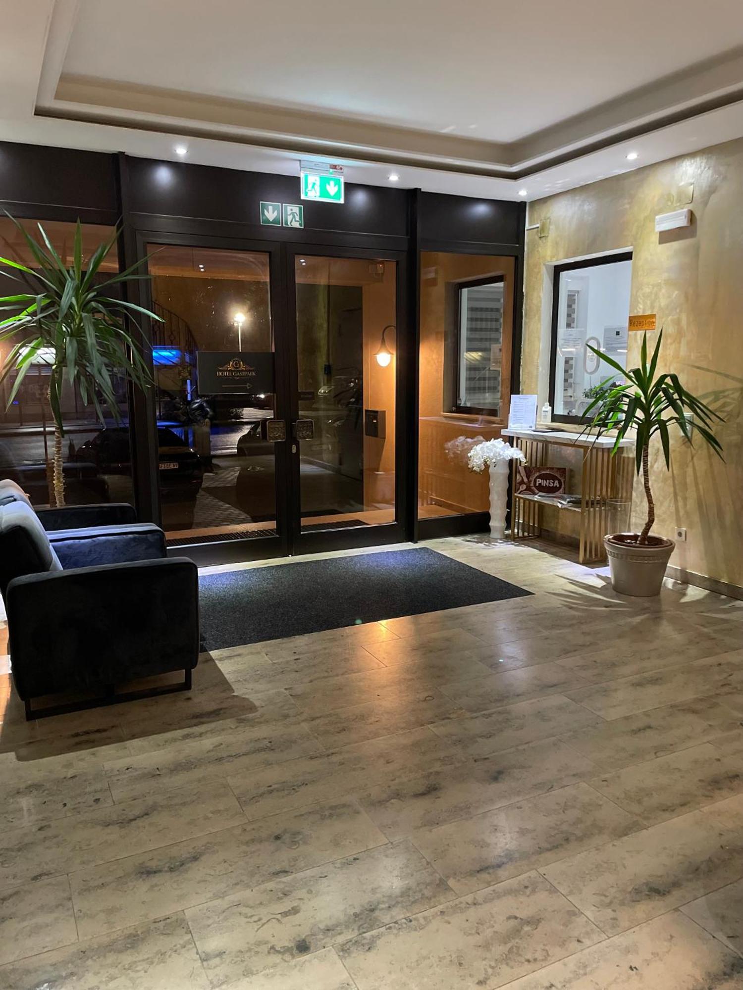 Gastpark Hotel Манхинг Экстерьер фото